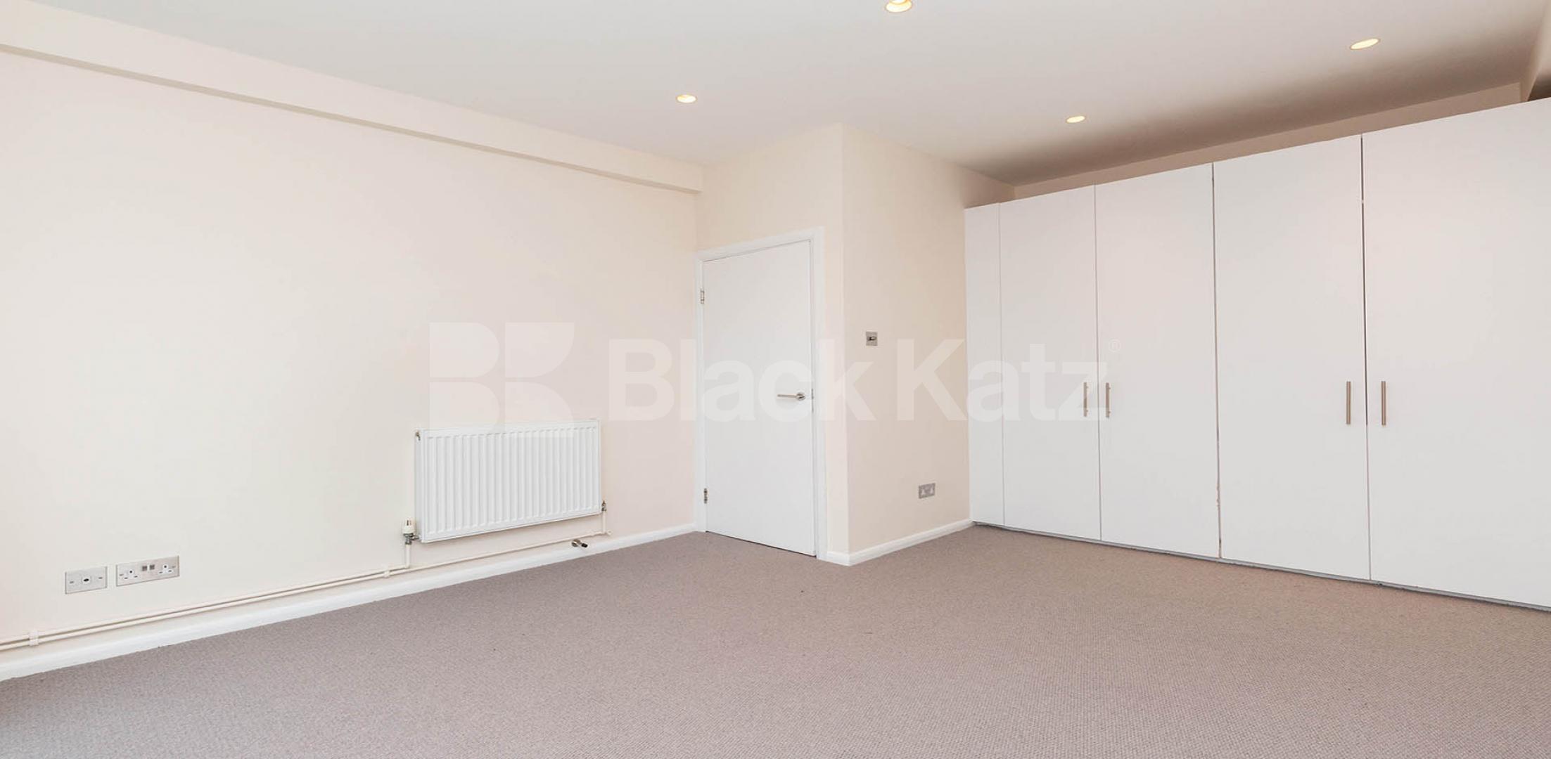 			NEWLY RENOVATED 2 BED, 2 Bedroom, 1 bath, 1 reception Apartment			 GROVE HOUSE-TUDOR ROAD, HACKNEY-BETHNAL GREEN-LONDON FIELDS